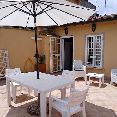 Apartament Attico Con Terrazza Santa Cecilia Rzym Zewnętrze zdjęcie