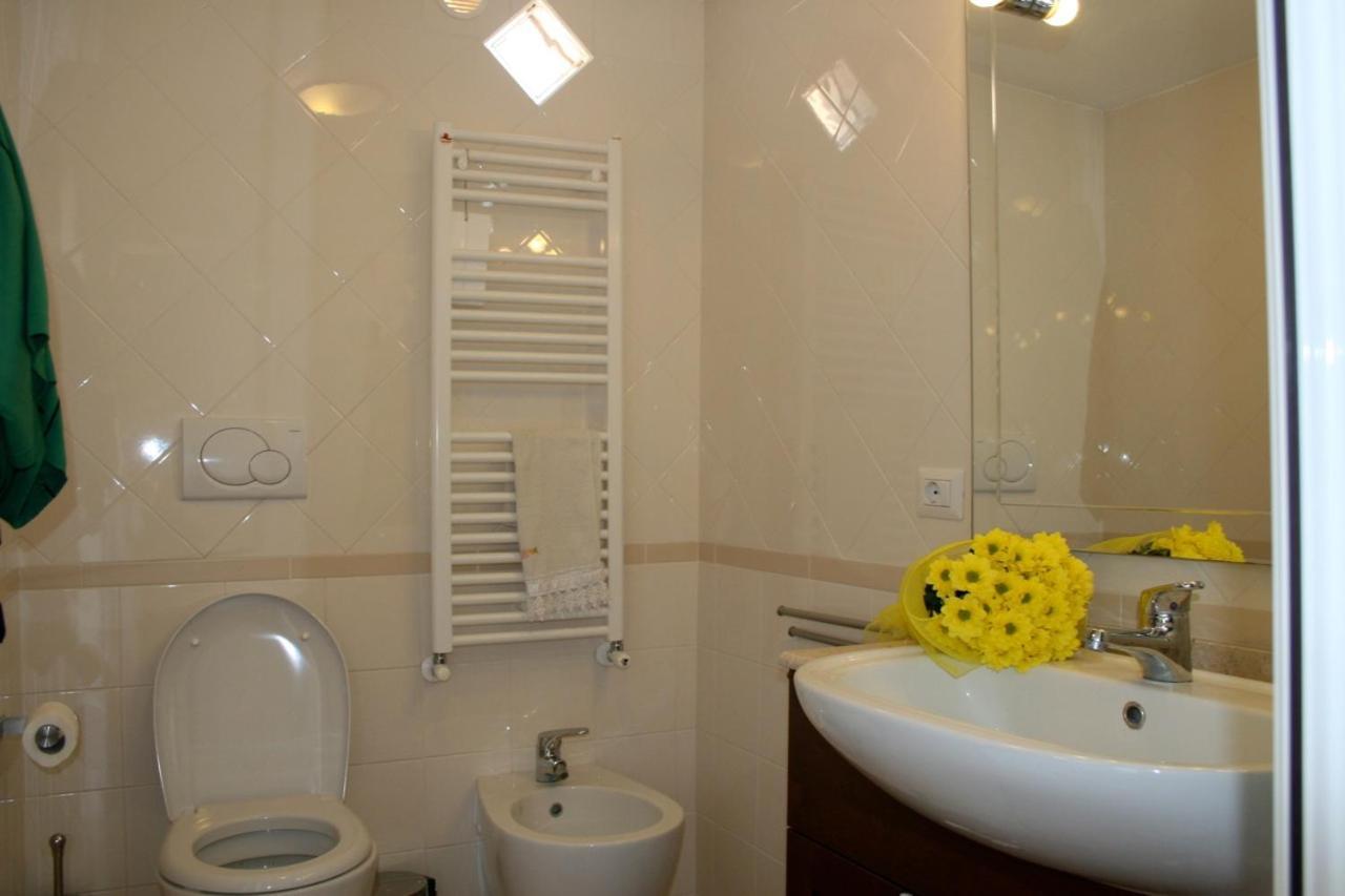 Apartament Attico Con Terrazza Santa Cecilia Rzym Zewnętrze zdjęcie
