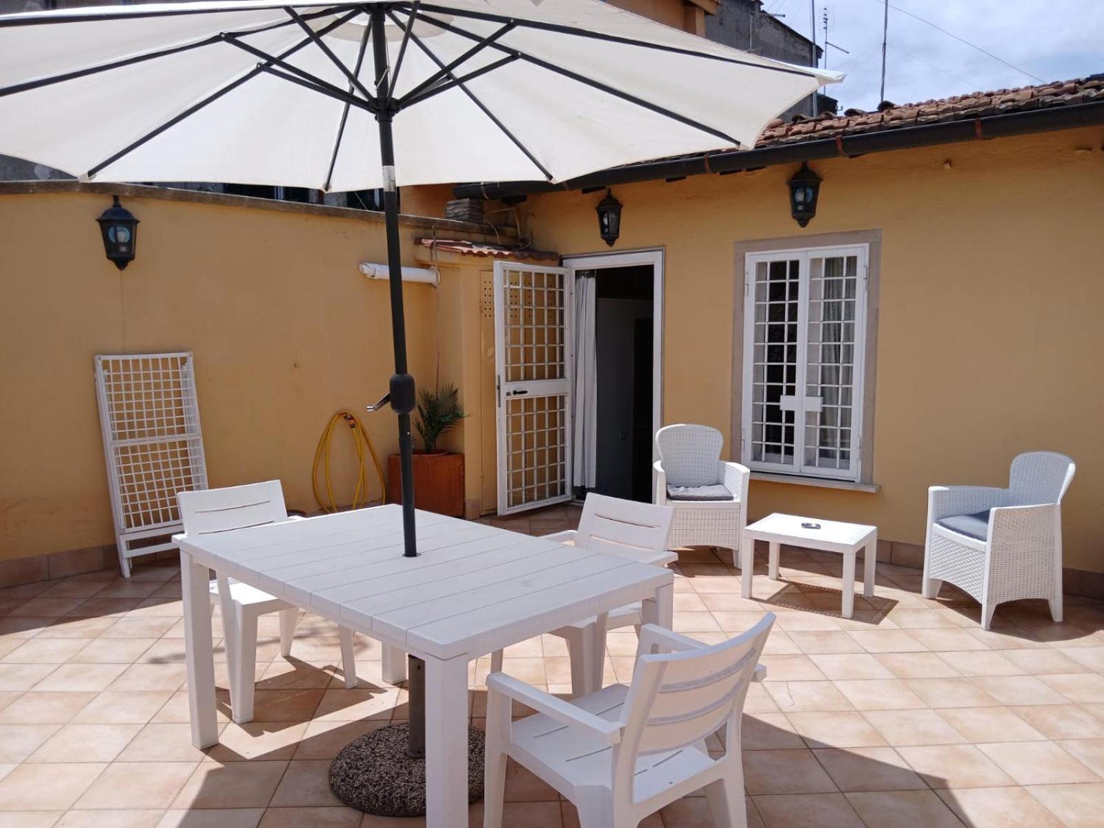 Apartament Attico Con Terrazza Santa Cecilia Rzym Zewnętrze zdjęcie